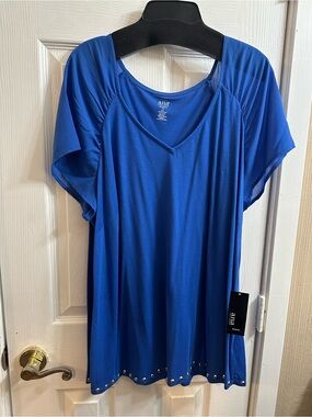 a.n.a Women’s Royal Blue V-Neck Short Sleeve Top